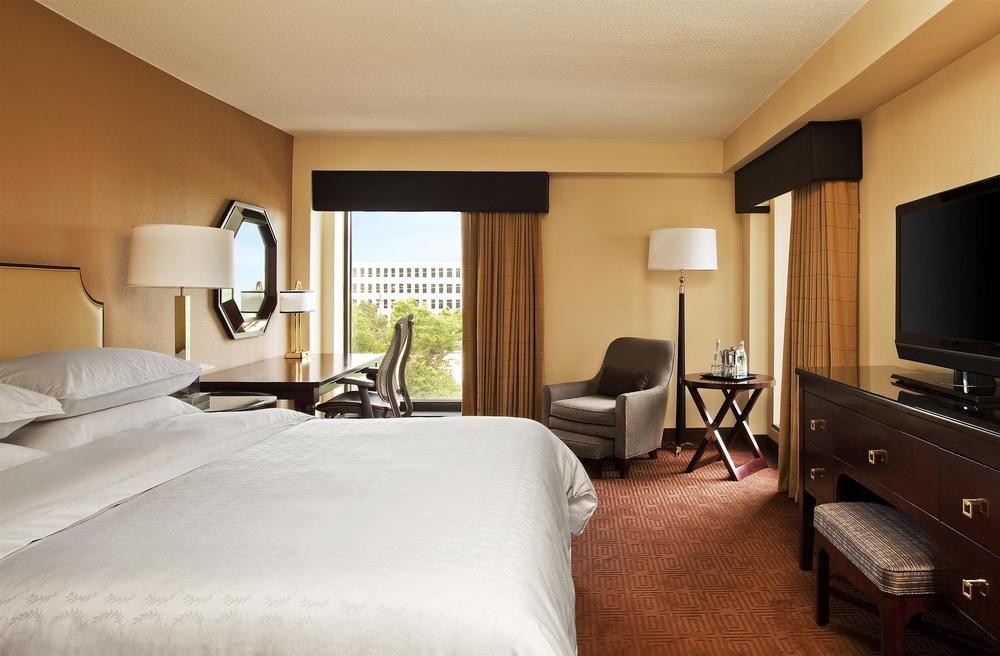 Hotel Marriott Old 4*