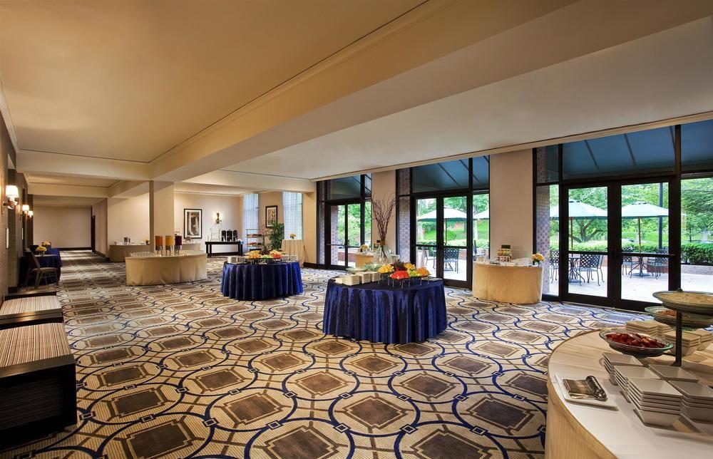 Marriott Old Hotel 4*